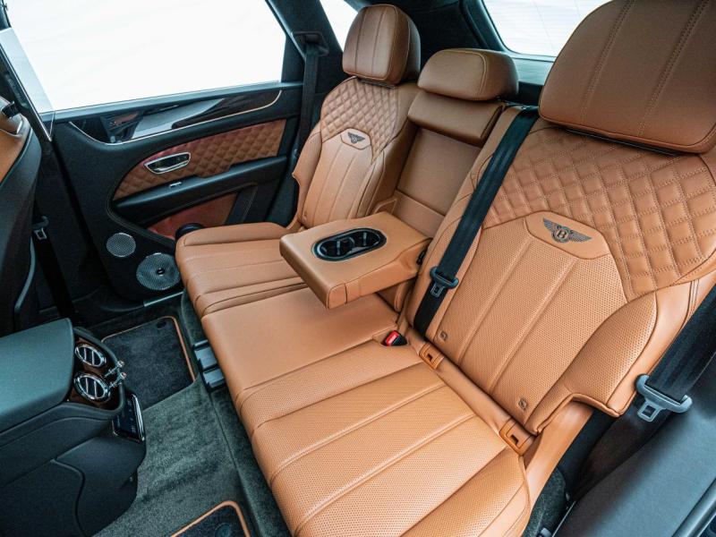 Купить Bentley Bentayga AZURE бензин 2025 id-1007908 в Киеве, Фото №[delta]