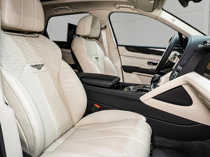 Купить Bentley Bentayga Speed бензин 2026 id-1008050 в Киеве, Фото №[delta]