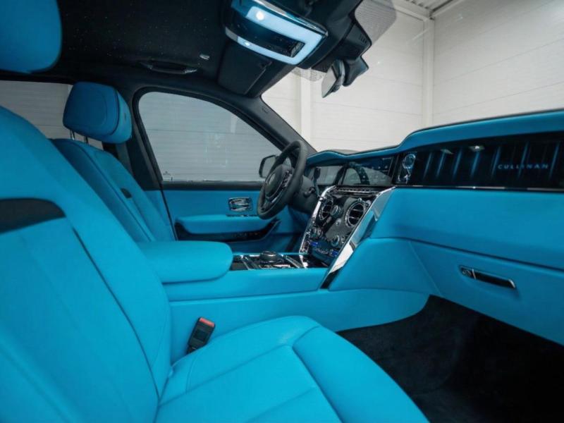 Купить Rolls-Royce Cullinan Series II бензин 2026 id-1008084 в Киеве, Фото №[delta]