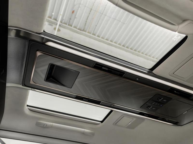 Купить Lexus LM 350h AWD гибрид 2026 id-1008100 в Киеве, Фото №[delta]