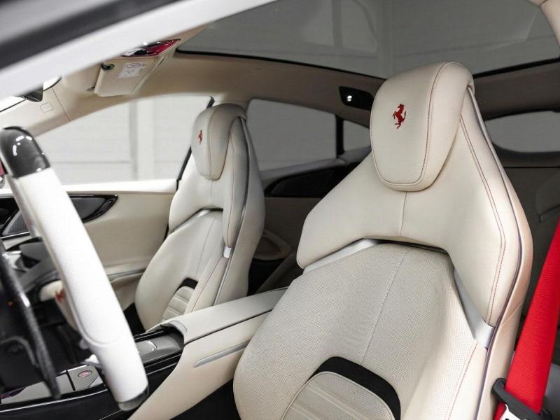 Купить Ferrari Purosangue бензин 2026 id-1008110 в Киеве, Фото №[delta]