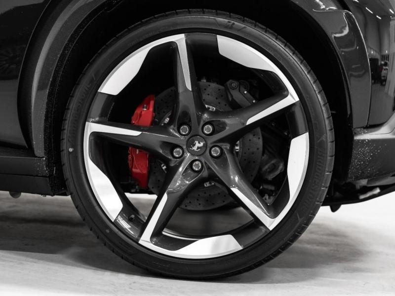 Купить Ferrari Purosangue бензин 2026 id-1008109 в Киеве, Фото №[delta]