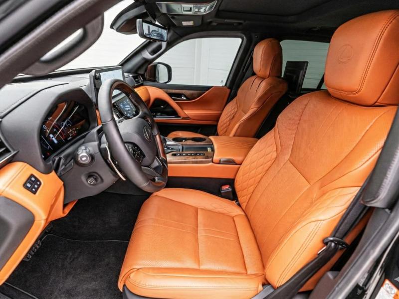 Купить Lexus LX 600 бензин 2025 id-1008124 в Киеве, Фото №[delta]