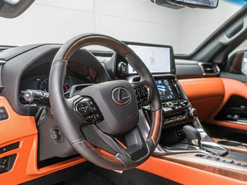 Купить Lexus LX 600 бензин 2025 id-1008124 в Киеве, Фото №[delta]