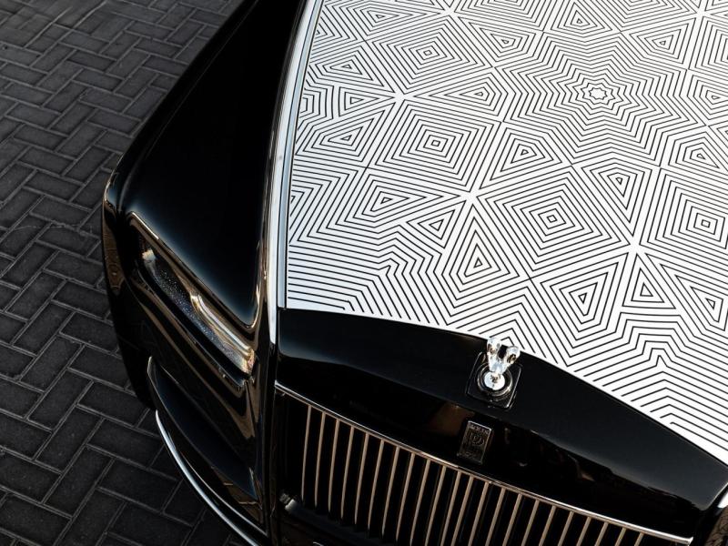 Купить Rolls-Royce Phantom Arabesque бензин 2026 id-1008129 в Киеве, Фото №[delta]