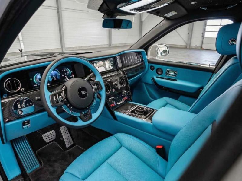 Купить Rolls-Royce Cullinan Series II Brabus 700 бензин 2026 id-1008133 в Киеве, Фото №[delta]