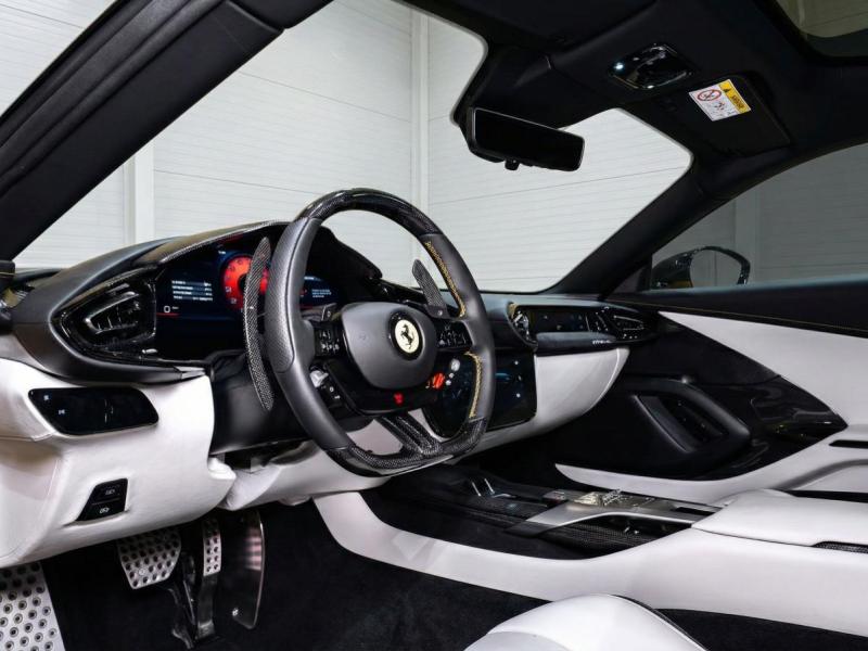 Купить Ferrari 12Cilindri бензин 2026 id-1008170 в Киеве, Фото №[delta]