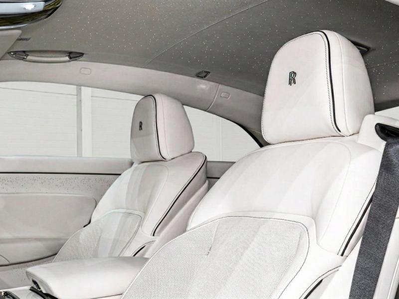 Купить Rolls-Royce Spectre электро 2026 id-1008189 в Киеве, Фото №[delta]