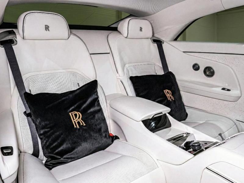 Купить Rolls-Royce Spectre электро 2026 id-1008189 в Киеве, Фото №[delta]