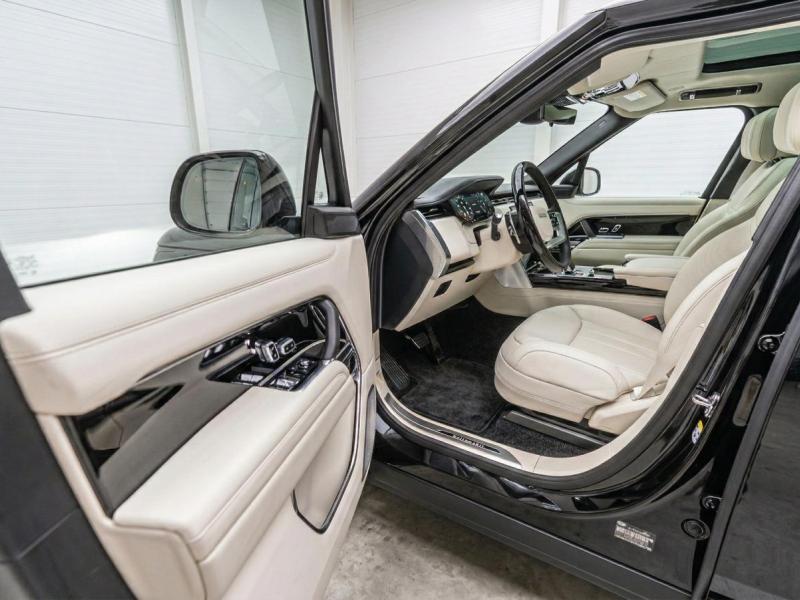 Купить Land-Rover Range-Rover LWB Autoboirgaphy бензин 2026 id-1008218 в Киеве, Фото №[delta]
