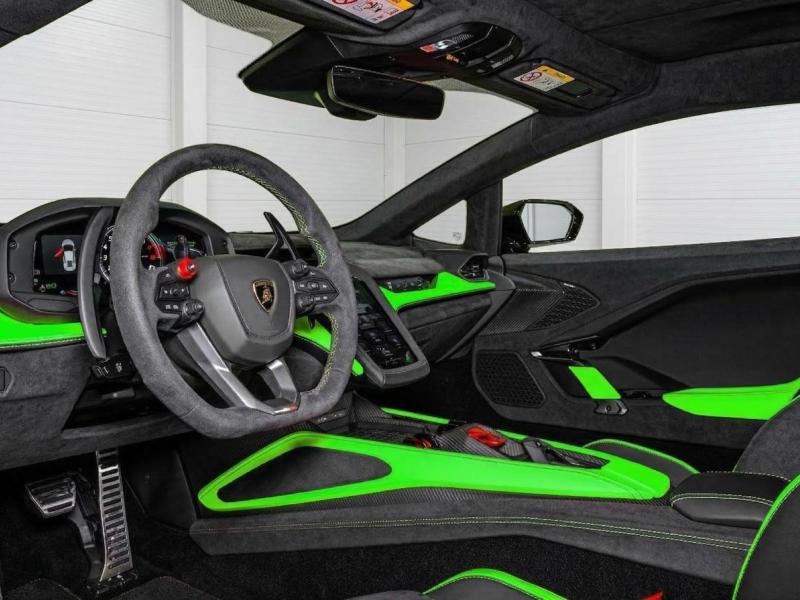 Купить Lamborghini Temerario гибрид 2026 id-1008254 в Киеве, Фото №[delta]