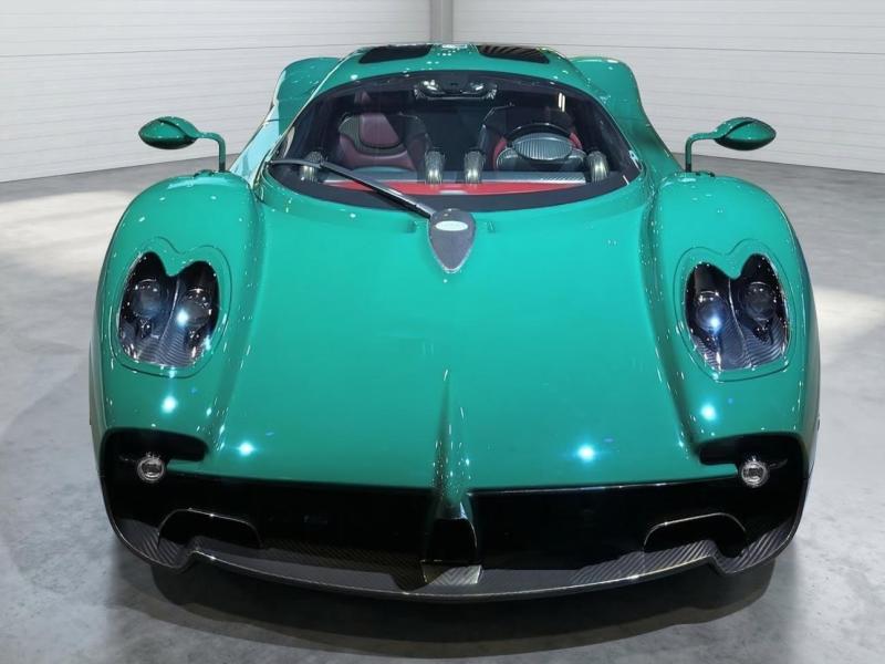 Купить Pagani Utopia бензин 2024 id-1008271 в Киеве, Фото №[delta]