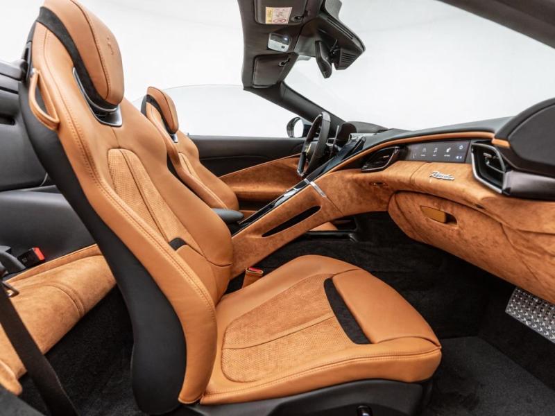 Купить Ferrari Roma Spider бензин 2026 id-1008269 в Киеве, Фото №[delta]