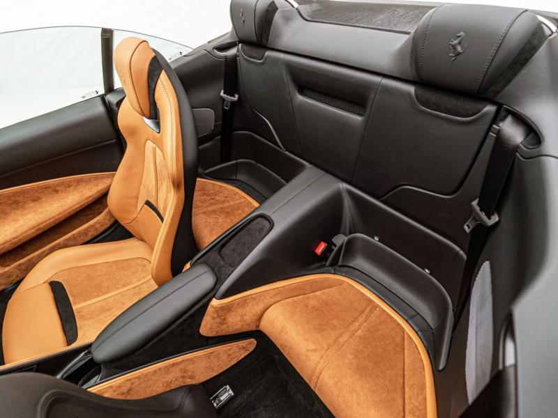 Купить Ferrari Roma Spider бензин 2026 id-1008269 в Киеве, Фото №[delta]