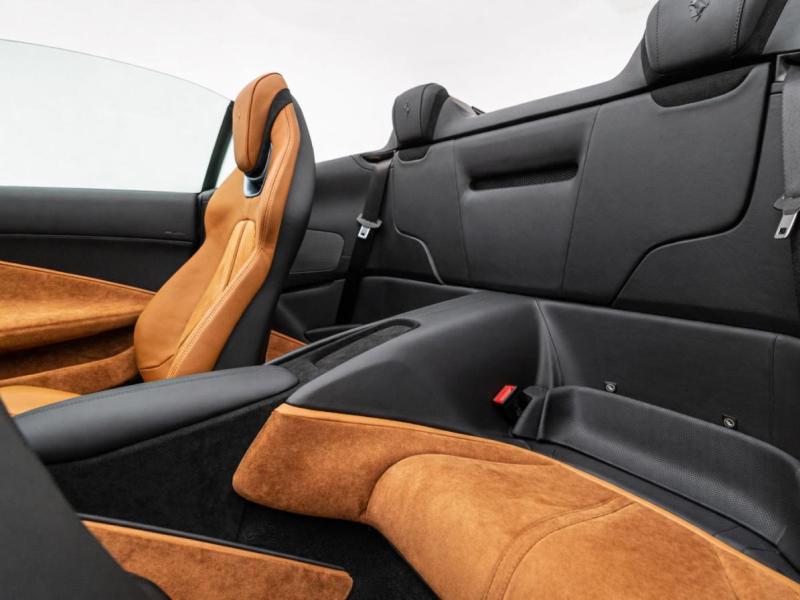Купить Ferrari Roma Spider бензин 2026 id-1008269 в Киеве, Фото №[delta]