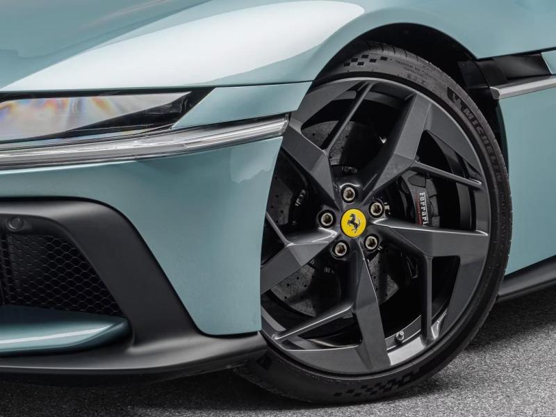 Купить Ferrari 12Cilindri бензин 2026 id-1008279 в Киеве, Фото №[delta]
