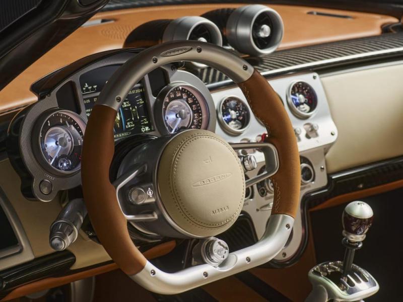 Купить Pagani Utopia бензин 2025 id-1008297 в Киеве, Фото №[delta]