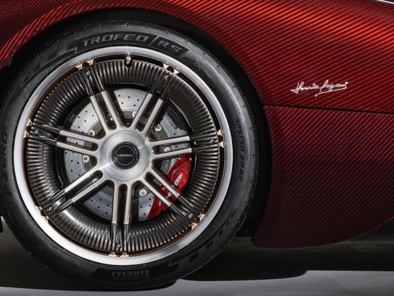 Купить Pagani Utopia бензин 2025 id-1008297 в Киеве, Фото №[delta]