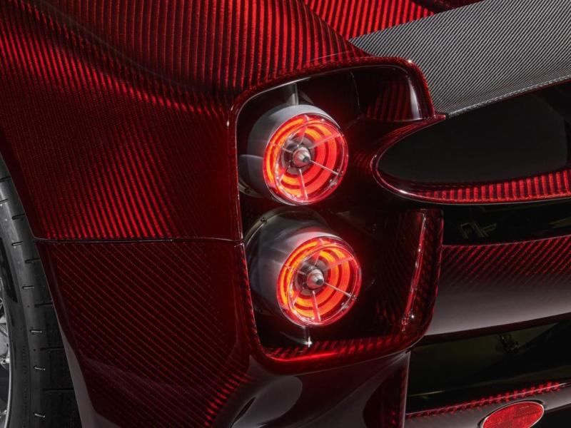 Купить Pagani Utopia бензин 2025 id-1008297 в Киеве, Фото №[delta]