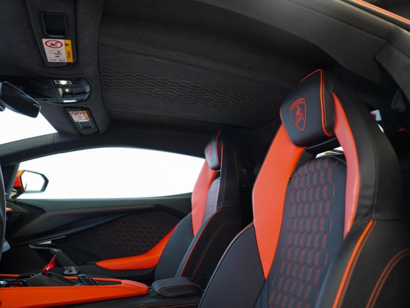 Купить Lamborghini Revuelto гибрид 2026 id-1008296 в Киеве, Фото №[delta]
