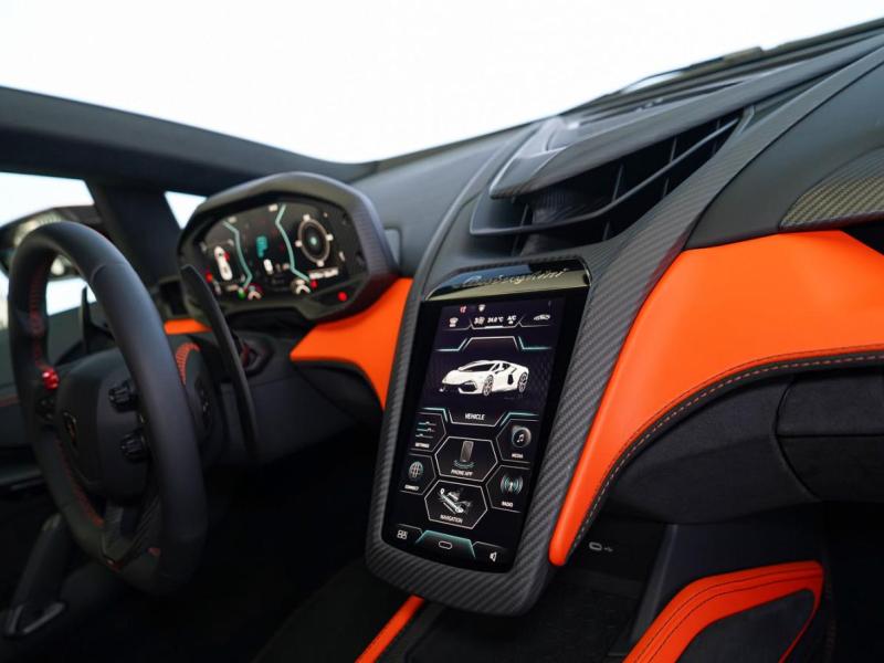 Купить Lamborghini Revuelto гибрид 2026 id-1008296 в Киеве, Фото №[delta]