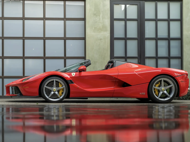 Купить Ferrari La Ferrari Aperta бензин 2017 id-1008303 в Киеве, Фото №[delta]