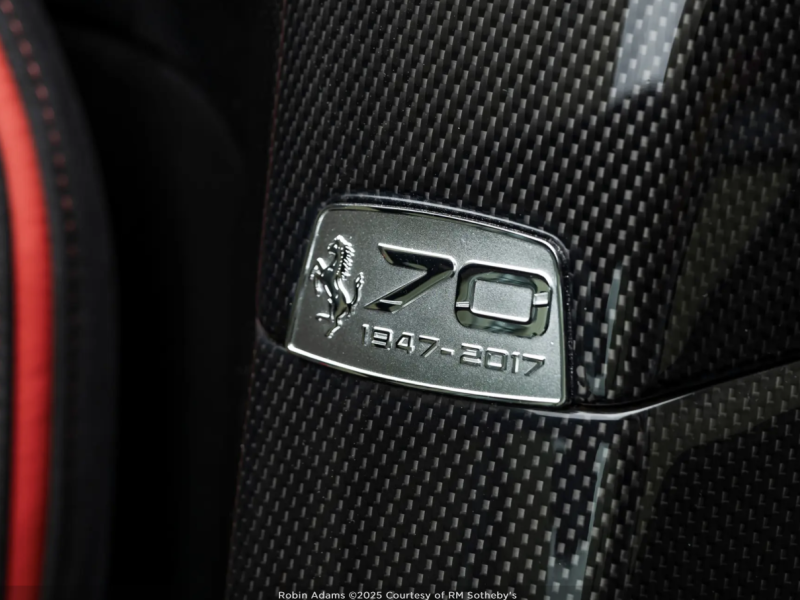 Купить Ferrari La Ferrari Aperta бензин 2017 id-1008303 в Киеве, Фото №[delta]