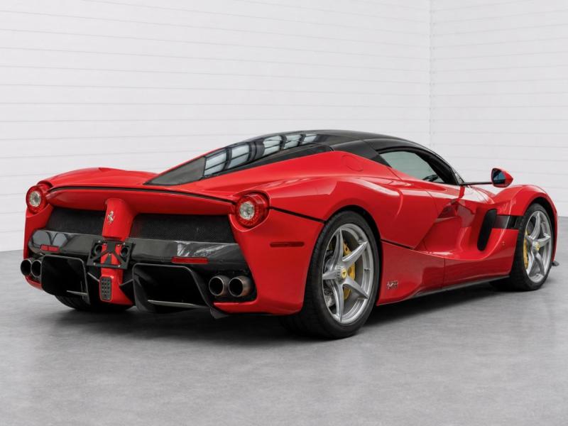 Купить Ferrari La Ferrari Aperta бензин 2017 id-1008303 в Киеве, Фото №[delta]