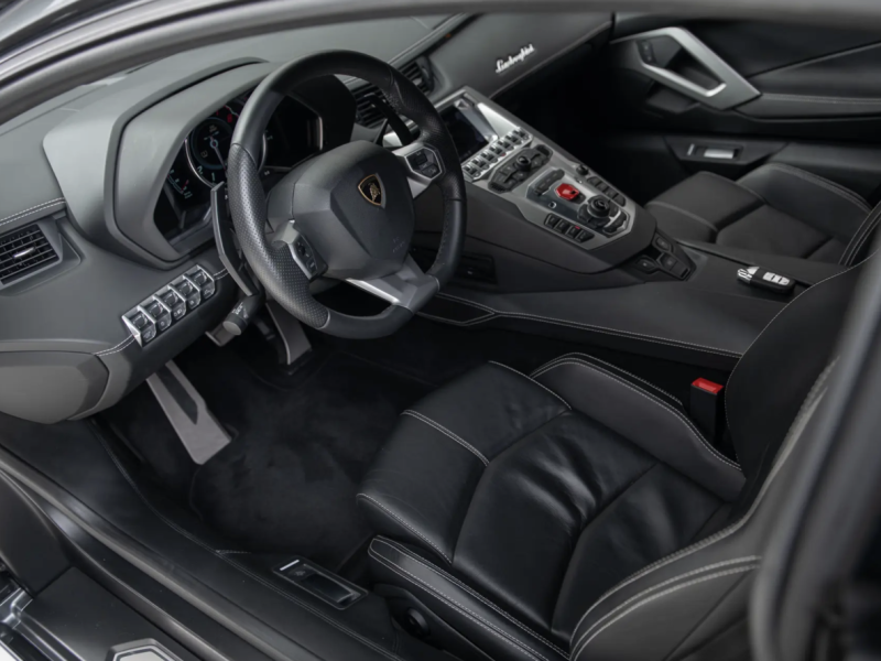 Купить Lamborghini Aventador LP700-4 бензин 2012 id-1008308 в Киеве, Фото №[delta]