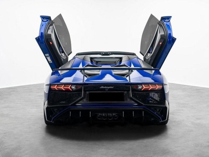 Купить Lamborghini Aventador SV бензин 2016 id-1008311 в Киеве, Фото №[delta]