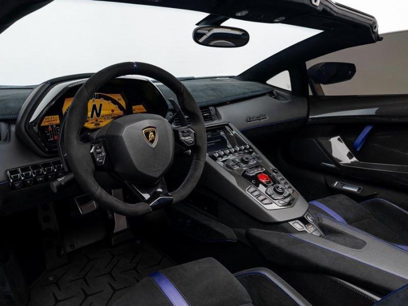 Купить Lamborghini Aventador SV бензин 2016 id-1008311 в Киеве, Фото №[delta]