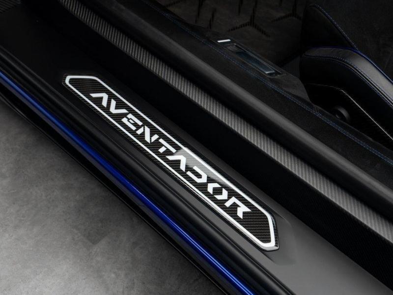 Купить Lamborghini Aventador SV бензин 2016 id-1008311 в Киеве, Фото №[delta]