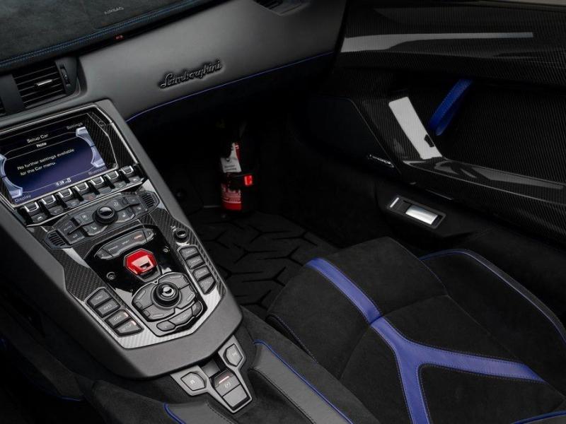 Купить Lamborghini Aventador SV бензин 2016 id-1008311 в Киеве, Фото №[delta]