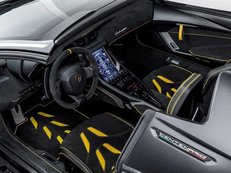 Купить Lamborghini Centenario бензин 2017 id-1008312 в Киеве, Фото №[delta]