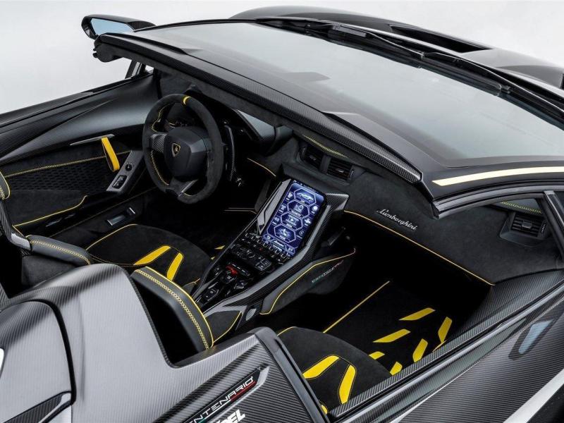 Купить Lamborghini Centenario бензин 2017 id-1008312 в Киеве, Фото №[delta]