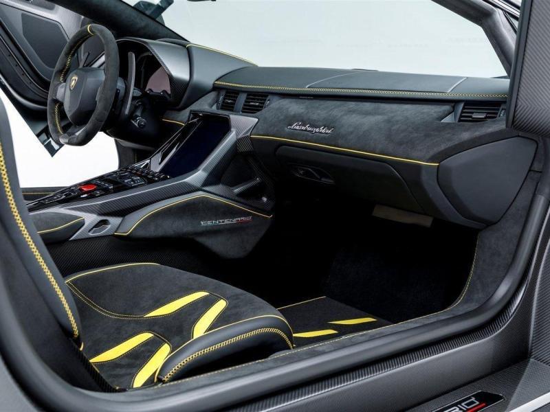 Купить Lamborghini Centenario бензин 2017 id-1008312 в Киеве, Фото №[delta]