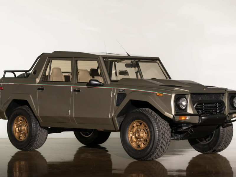 Купить Lamborghini LM002 бензин 1989 id-1008314 в Киеве, Фото №[delta]