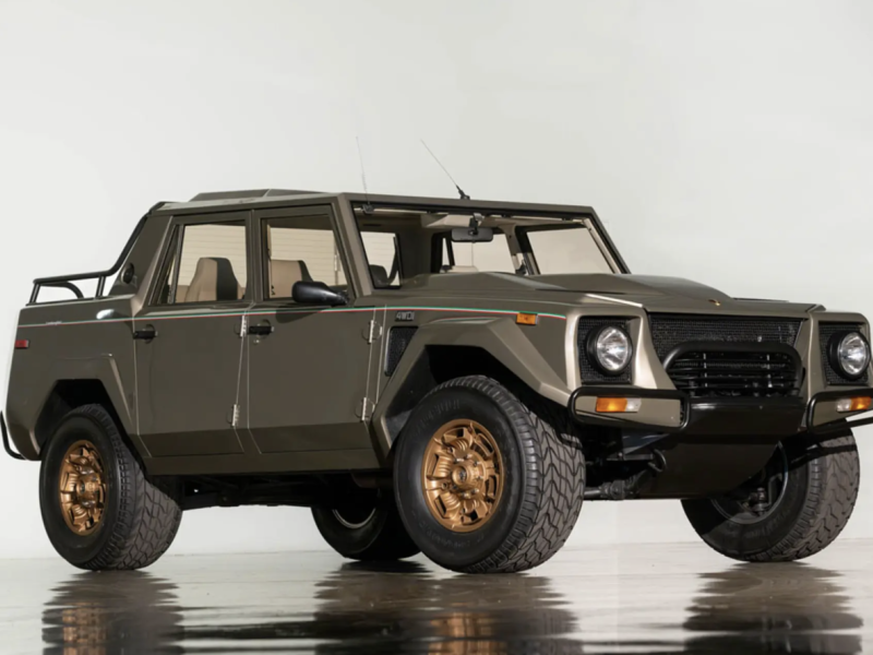 Купить Lamborghini LM002 бензин 1989 id-1008314 в Киеве, Фото №[delta]