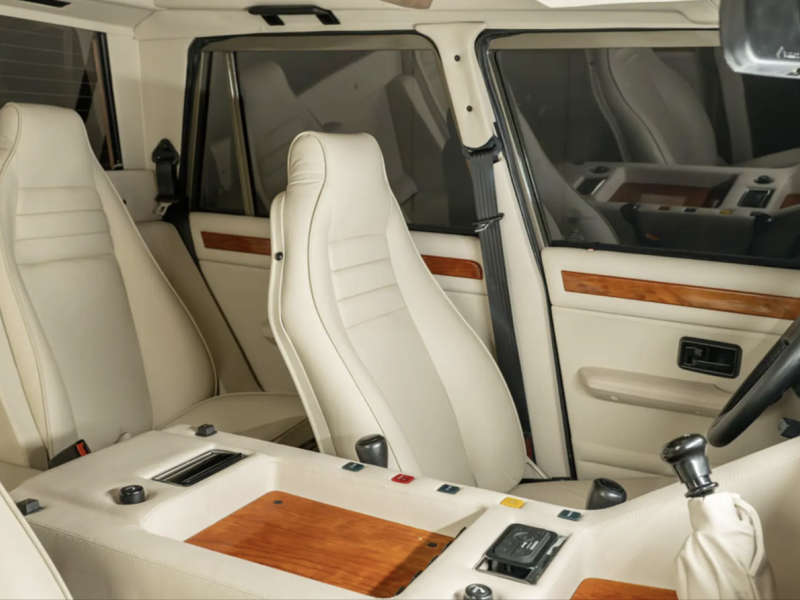 Купить Lamborghini LM002 бензин 1989 id-1008314 в Киеве, Фото №[delta]