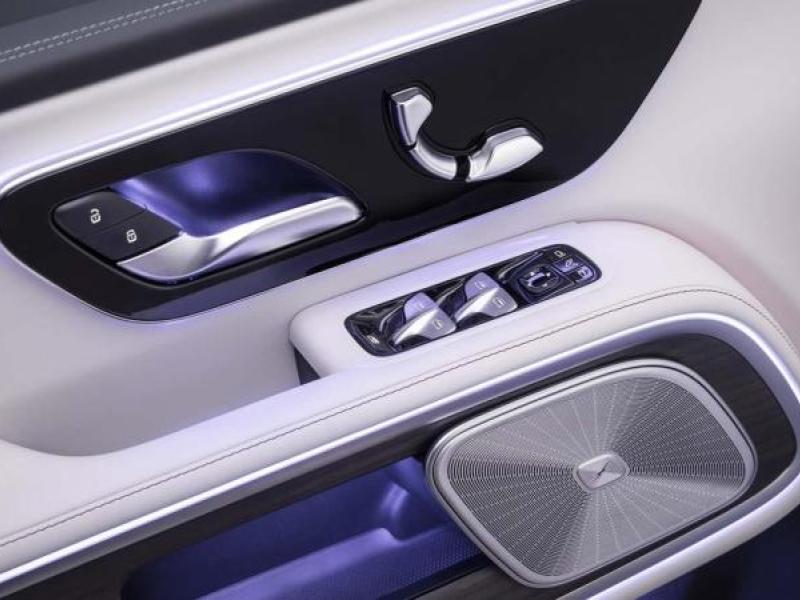 Купить Mercedes-Benz VLE 400 4matic электро 2026 id-1008359 в Киеве, Фото №[delta]