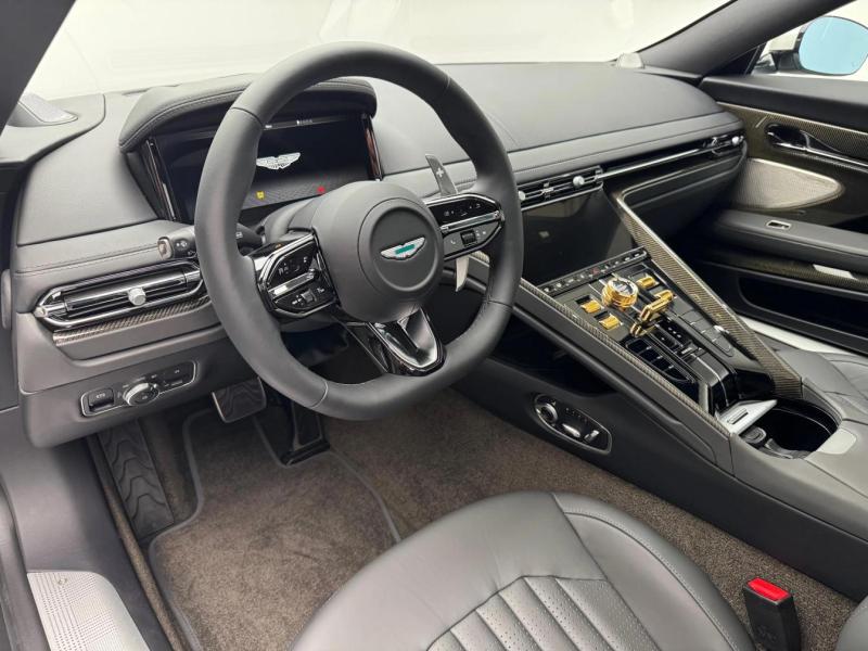 Купить Aston-Martin DB12 Goldfinger Edition 1 of 60 бензин 2026 id-1008371 в Киеве, Фото №[delta]