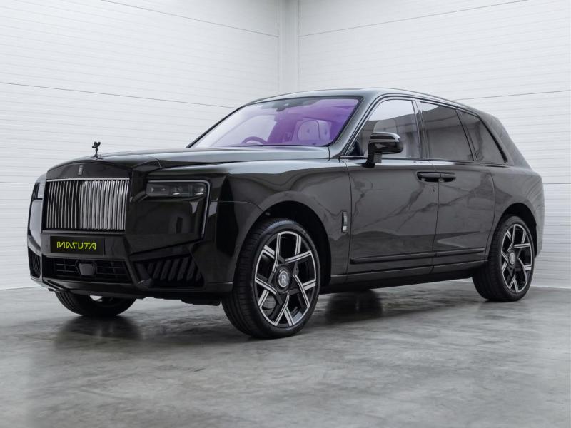 Купить Rolls-Royce Cullinan BLACK BADGE бензин 2026 id-1008383 в Киеве, Фото №[delta]