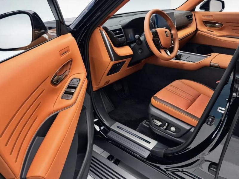 Купить Toyota Century гибрид 2026 id-1008408 в Киеве, Фото №[delta]