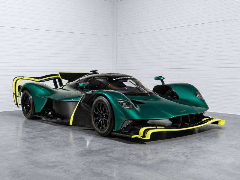 Купить Aston-Martin Valkyrie AMR Pro бензин 2026 id-1008423 в Киеве, Фото №[delta]