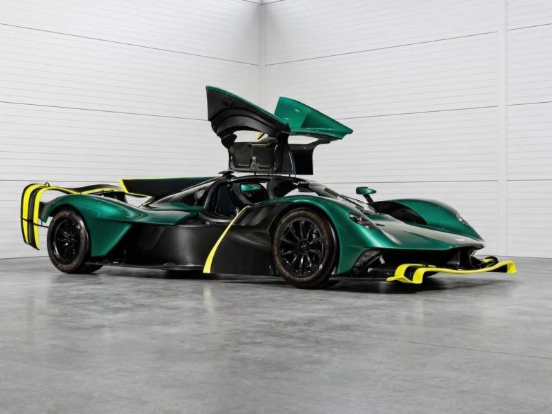 Купить Aston-Martin Valkyrie AMR Pro бензин 2026 id-1008423 в Киеве, Фото №[delta]