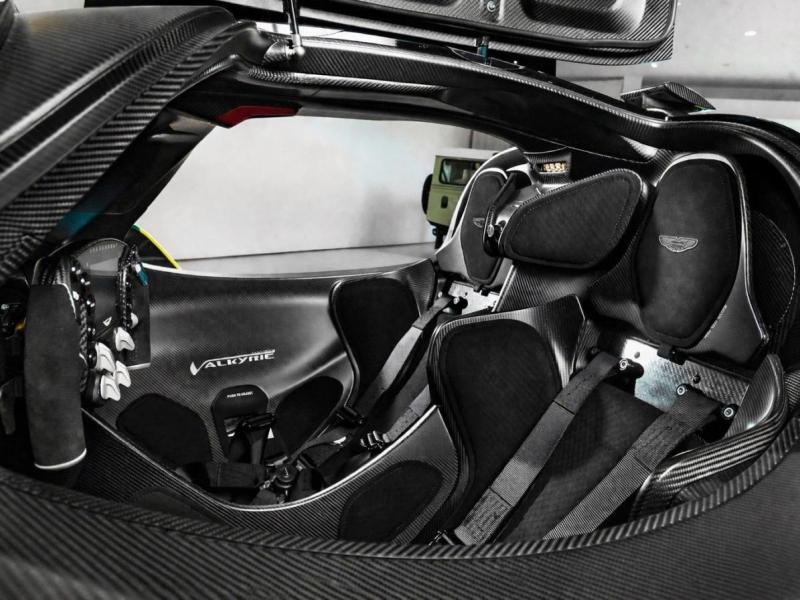 Купить Aston-Martin Valkyrie AMR Pro бензин 2026 id-1008423 в Киеве, Фото №[delta]