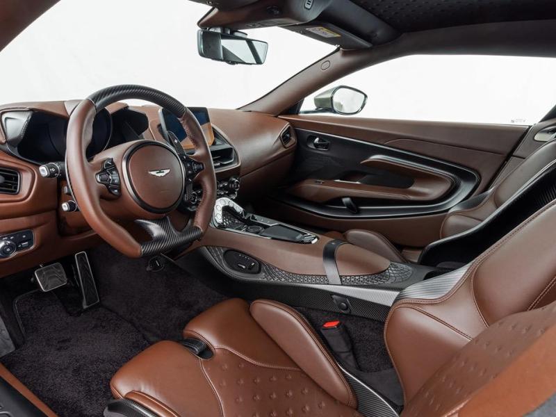 Купить Aston-Martin DBS GT Zagato бензин 2026 id-1008432 в Киеве, Фото №[delta]