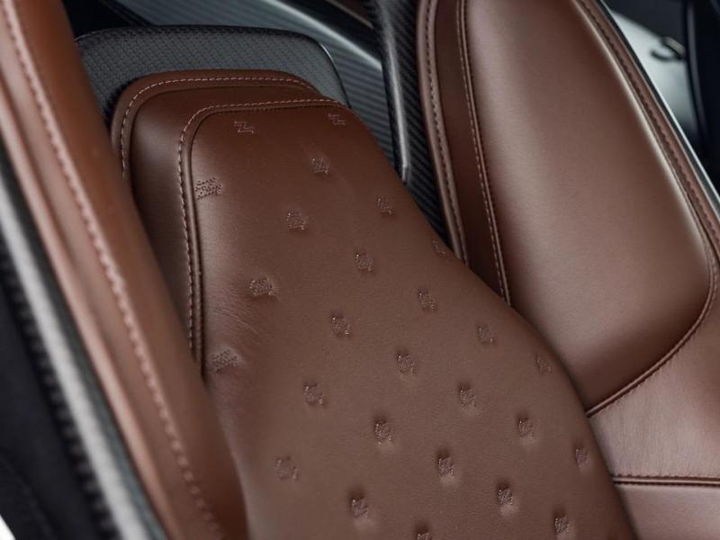 Купить Aston-Martin DBS GT Zagato бензин 2026 id-1008432 в Киеве, Фото №[delta]