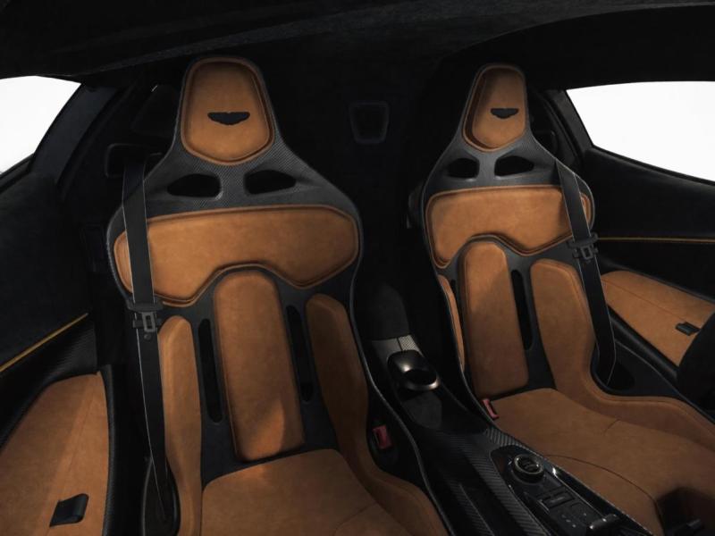 Купить Aston-Martin Valhalla гибрид 2026 id-1008442 в Киеве, Фото №[delta]