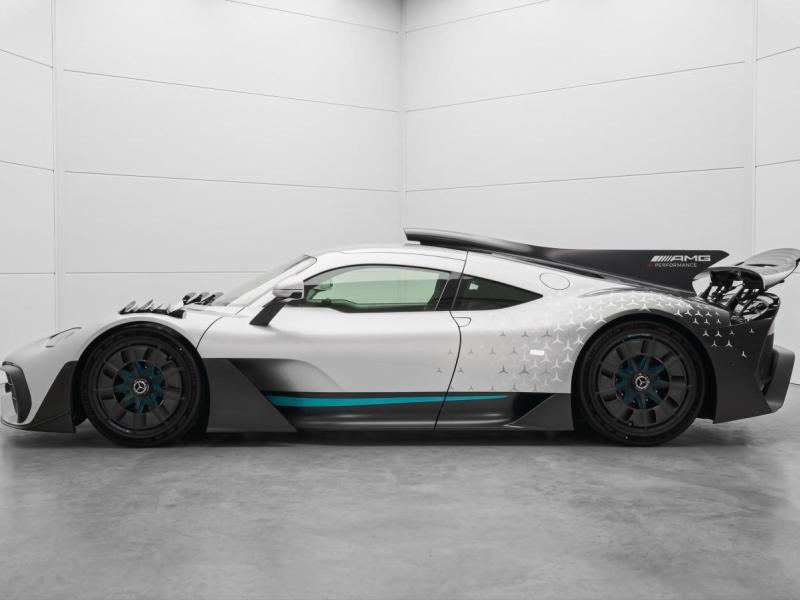 Купить Mercedes-Benz Mercedes-AMG Project One гибрид 2026 id-1008468 в Киеве, Фото №[delta]